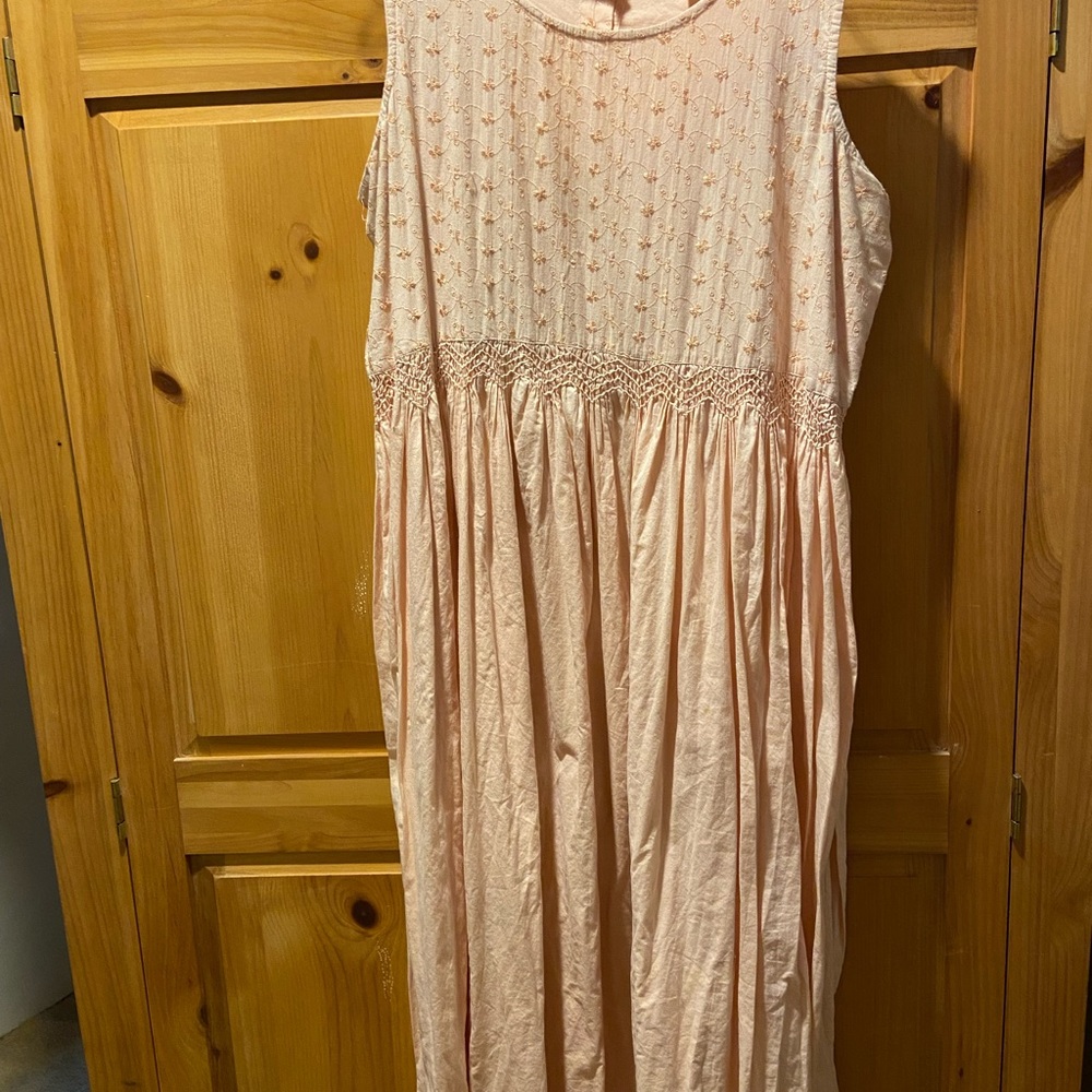 Silhouettes size 14 maxi dress peach pink color good used condition